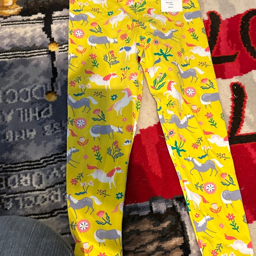 NWT BODEN Yellow horse kids leggings 4/5y